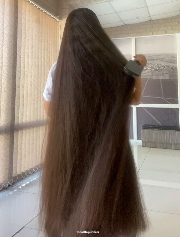 PHONE VIDEO - Insanely thick hair