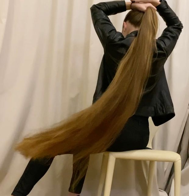 VIDEO - The hair lady