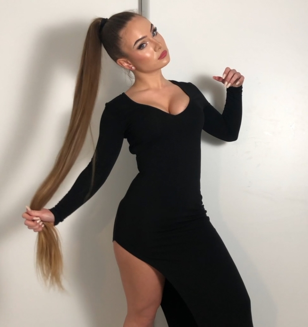VIDEO - Super elegant ponytail display