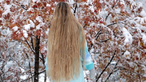VIDEO - Rapunzel&#x27;s winter walk 2