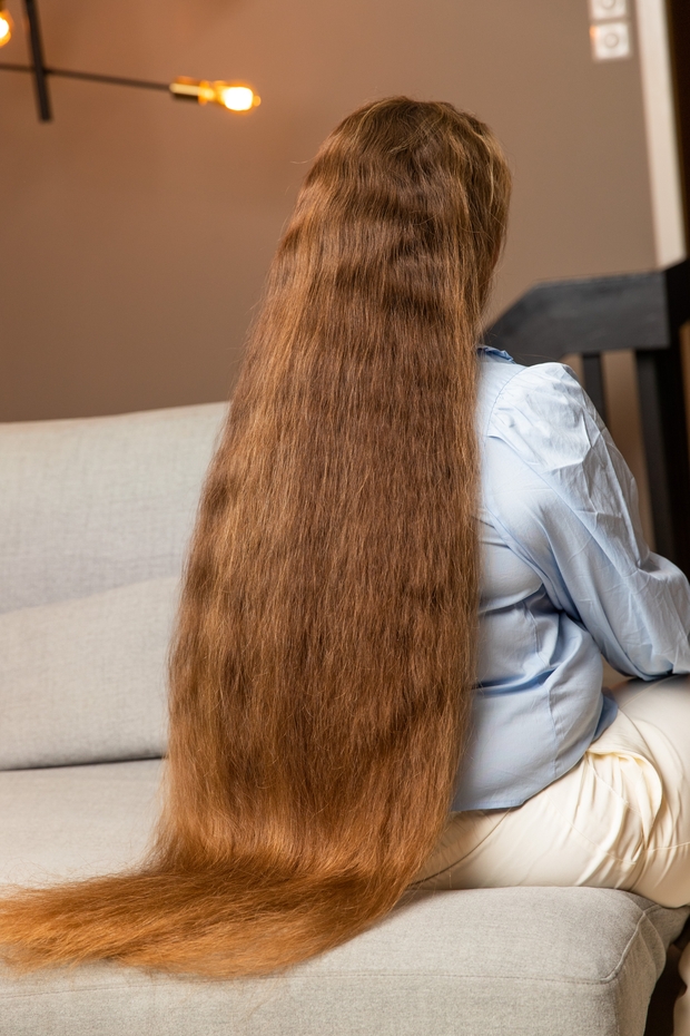 PHOTO SET - Still got that massive hair photoshoot