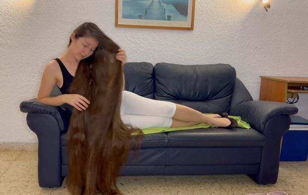 VIDEO - Sofa Rapunzel