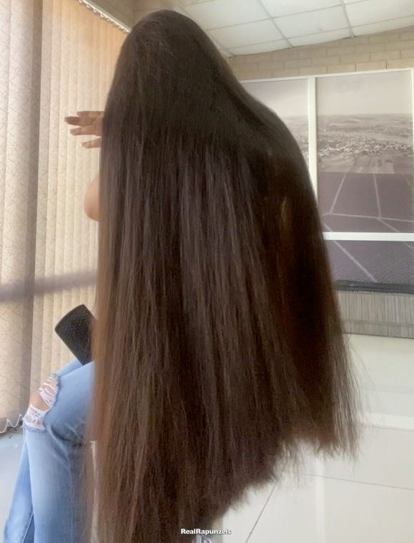 PHONE VIDEO - Insanely thick hair