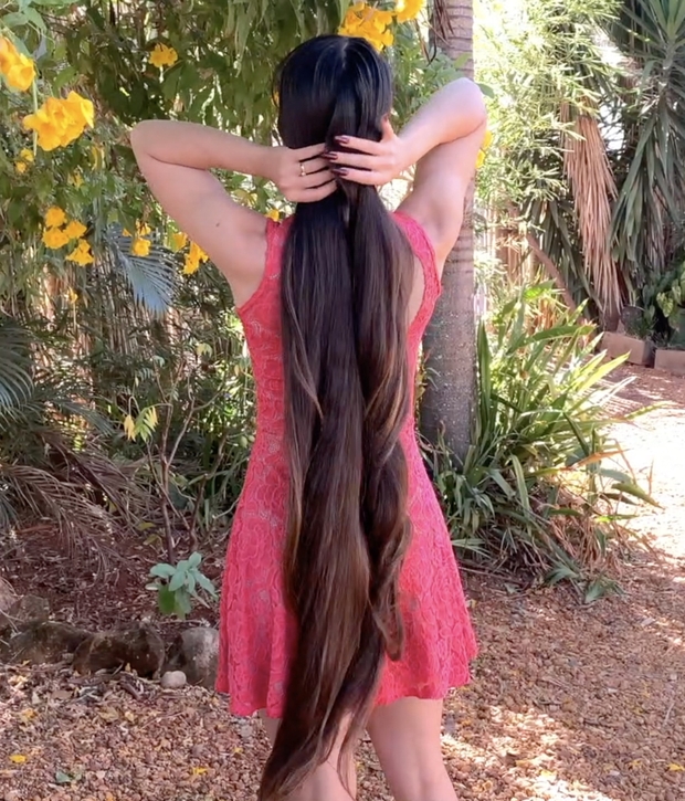 VIDEO - Stefany, the summer Rapunzel