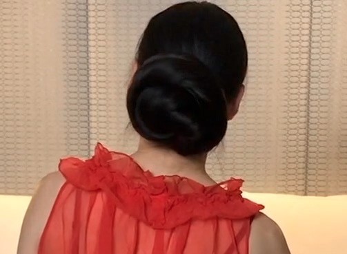 VIDEO - Rin&#x27;s elegant big buns and very long hair
