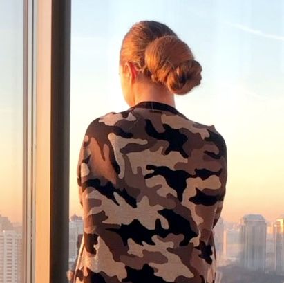VIDEO - Heavy calf length hair