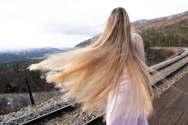 PHOTO SET - Princess Rapunzel by the train station (part 1) photoshoot