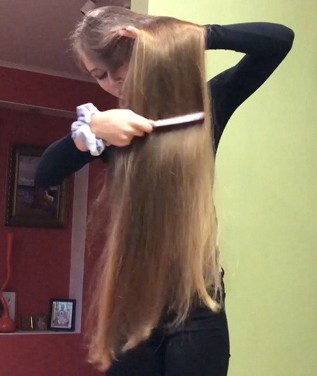 VIDEO - The ultimate ponytails