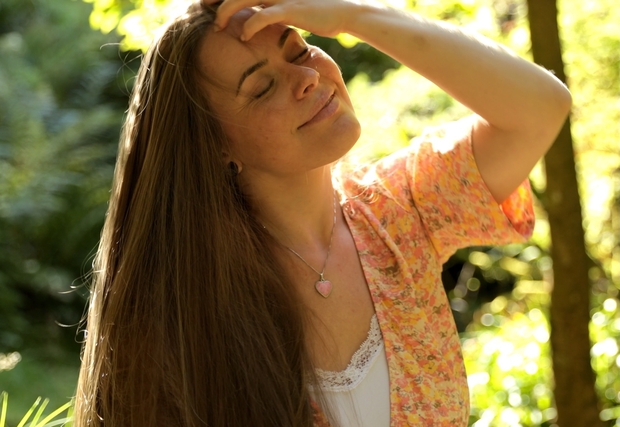 VIDEO - Magical hair brushing
