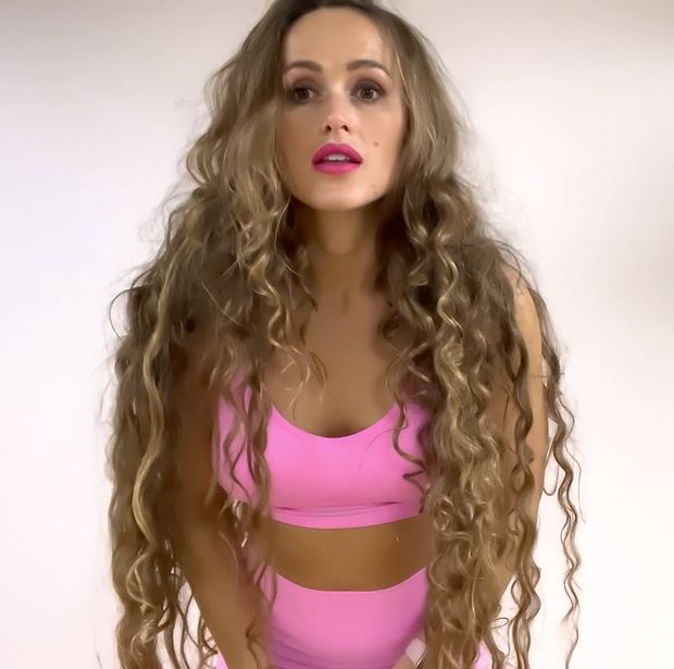 VIDEO - Fun with curls
