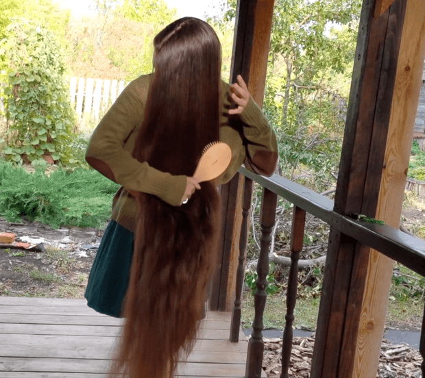 VIDEO - Natural, classic, classy