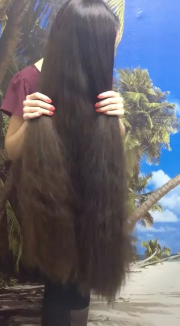 VIDEO - Superthick classic length hair
