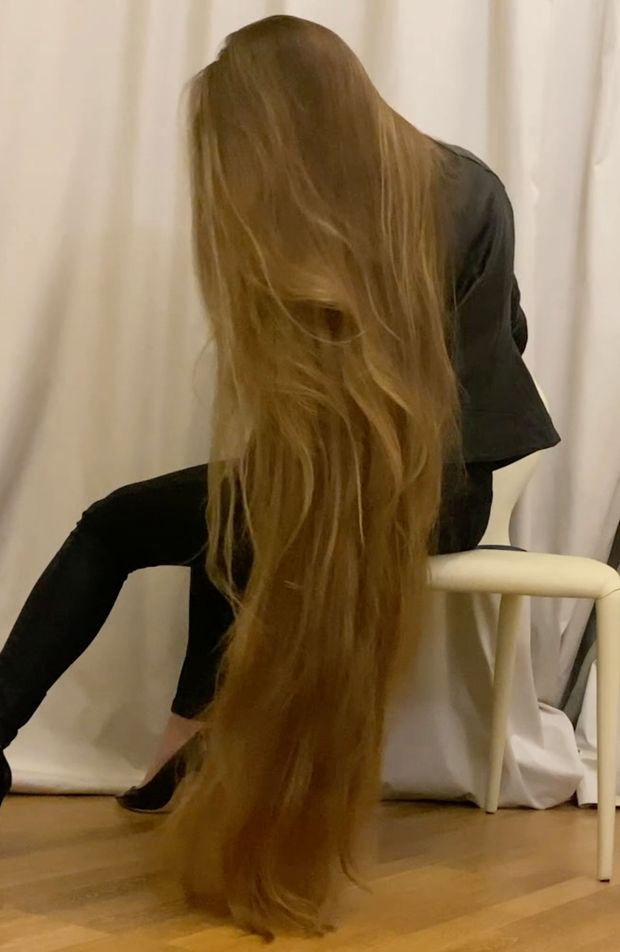 VIDEO - The hair lady