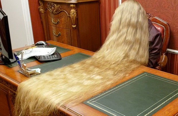 VIDEO - Business Rapunzel