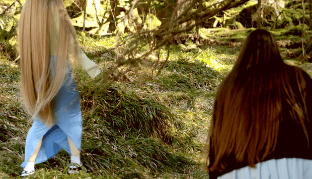 VIDEO - Rapunzel and her friend&#x27;s forest walk
