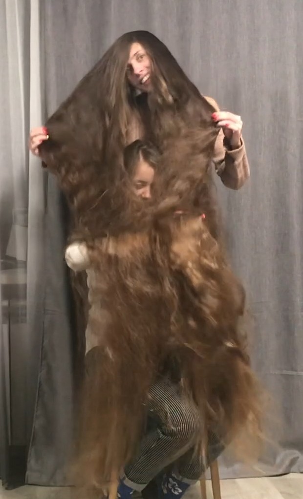 VIDEO - Extreme amount of hair