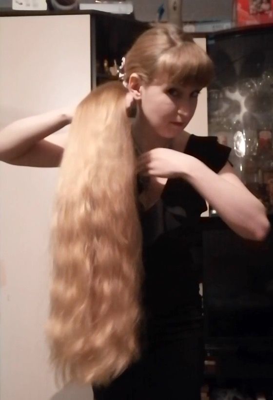 PHONE VIDEO - Yet another Elena
