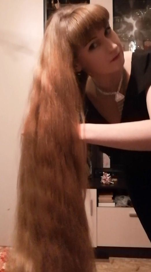 PHONE VIDEO - Yet another Elena