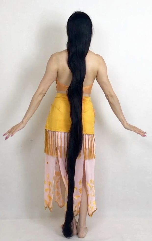 VIDEO - Rin in orange
