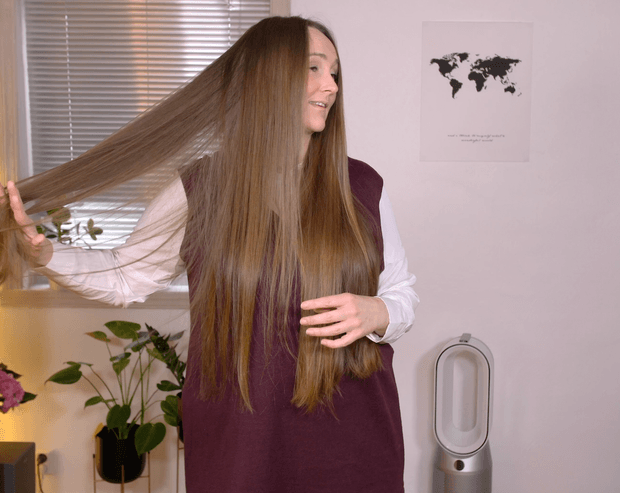 VIDEO - Veronica&#x27;s hair oiling