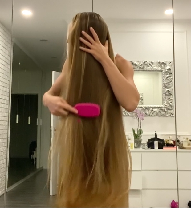 VIDEO - Mirrors and mirrors