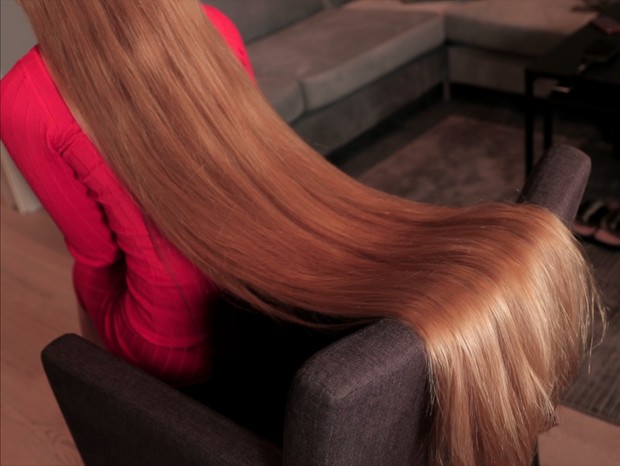 VIDEO - Perfect super silky long hair