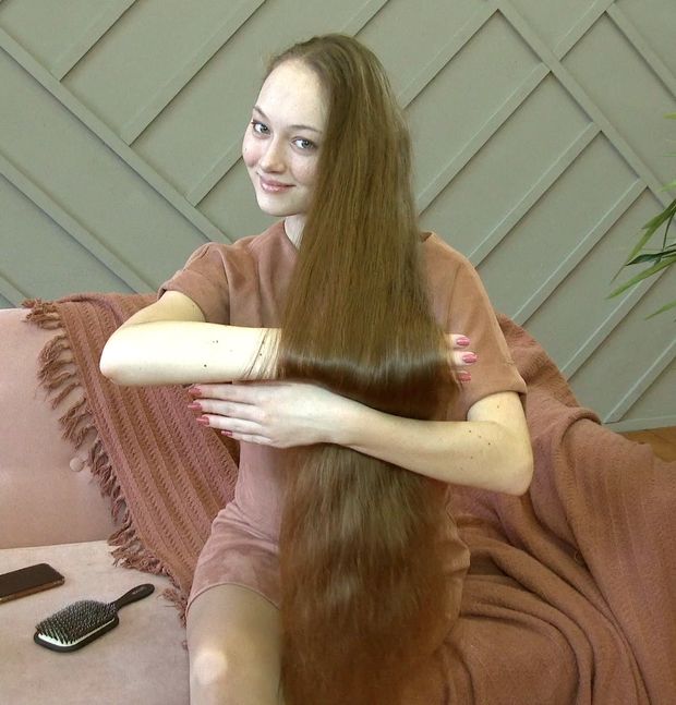 VIDEO - A beautiful, voluminous mane with a wonderful scent