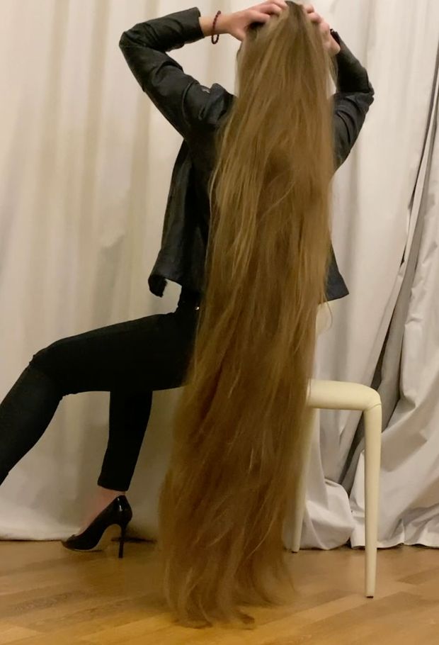 VIDEO - The hair lady