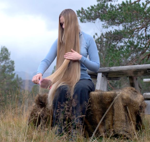 VIDEO - The mountain bench