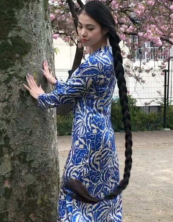 VIDEO - Rin by the tree 2