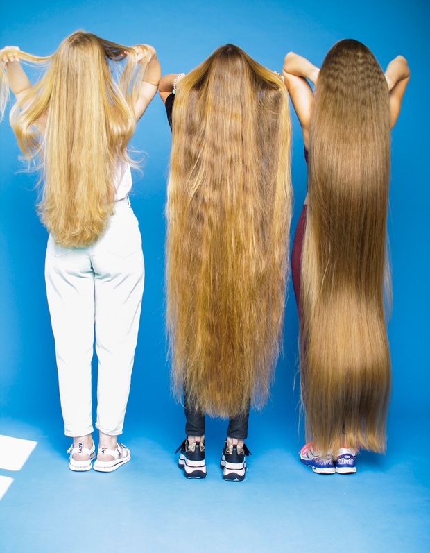 PHOTO SET - Triple long hair in motion photoshoot