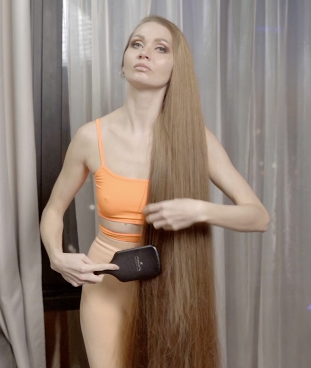 VIDEO - Super silky hair after a wash