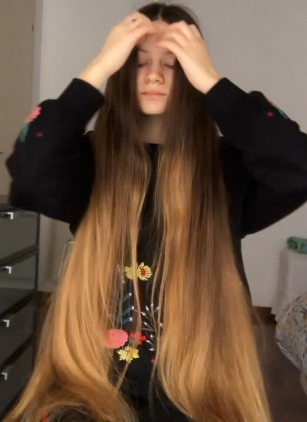 VIDEO - Ottavia&#x27;s freshly trimmed hair