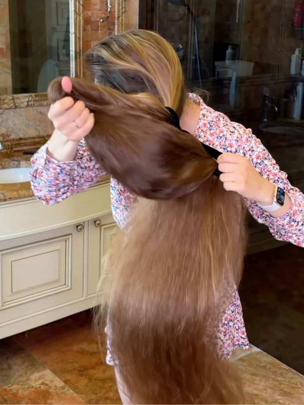 VIDEO - Extreme super thick and long hair