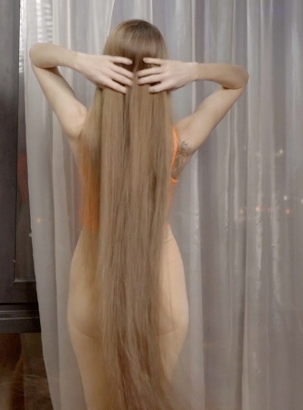 VIDEO - Super silky hair after a wash