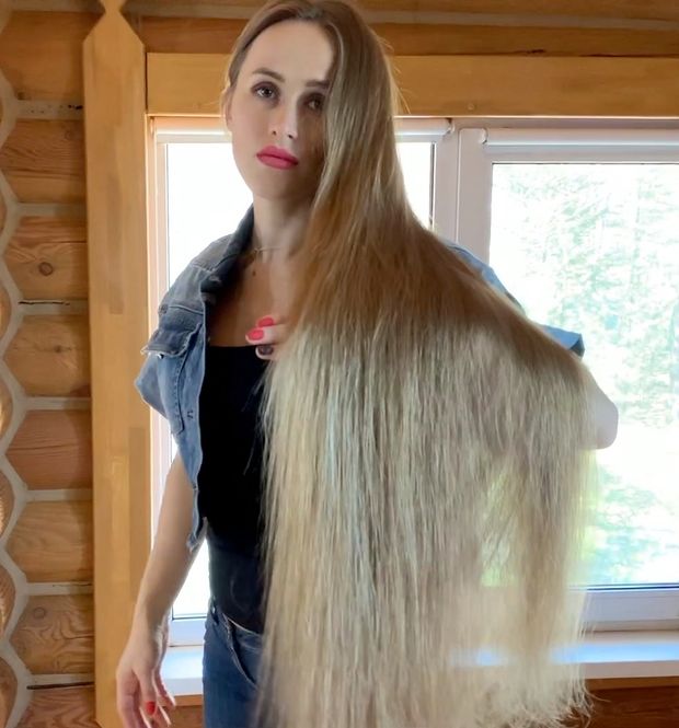 VIDEO - Pool table Rapunzel