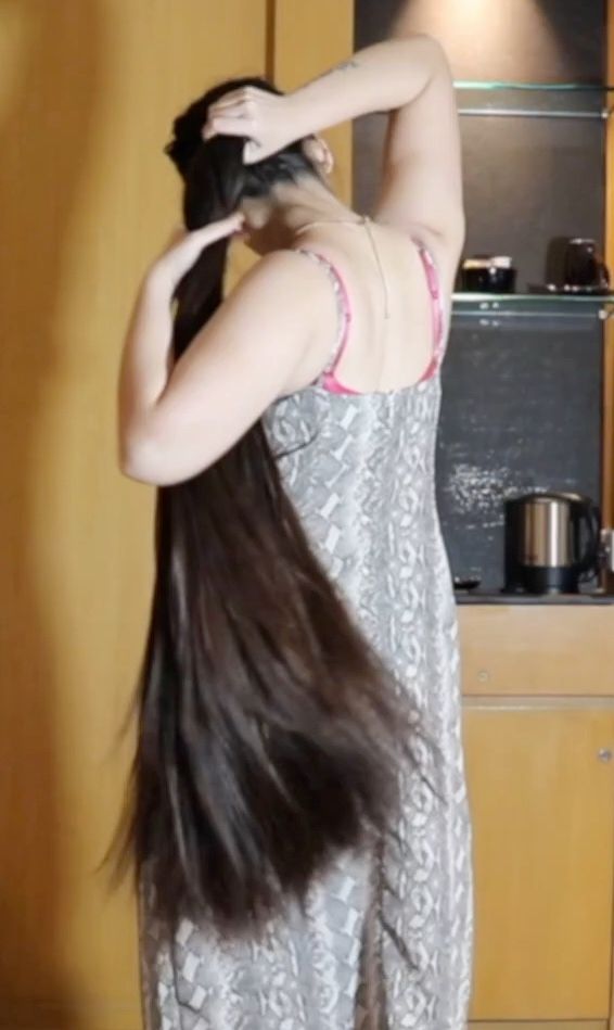 VIDEO - Neha
