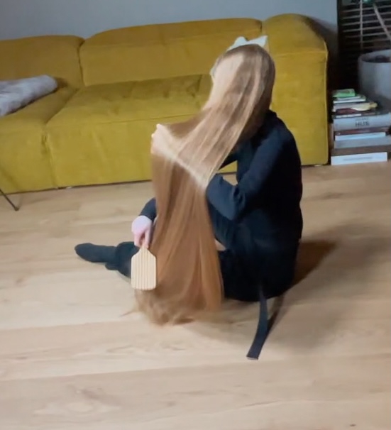 VIDEO - Sara Shoot 2021 Behind The Scenes