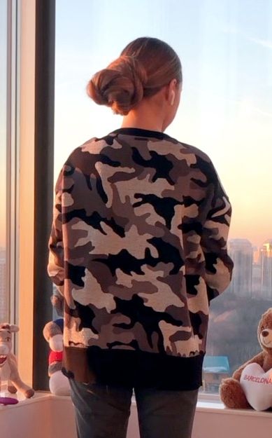 VIDEO - Heavy calf length hair