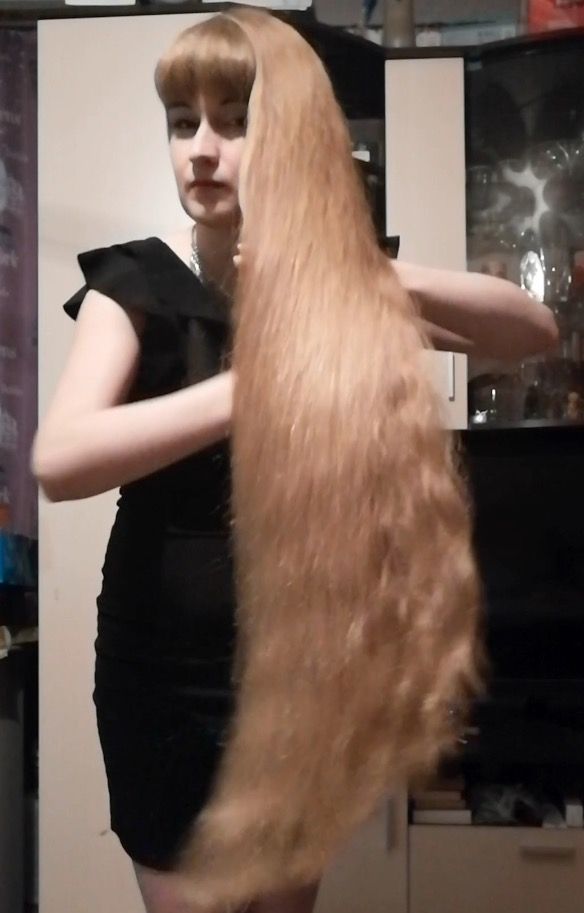 PHONE VIDEO - Yet another Elena