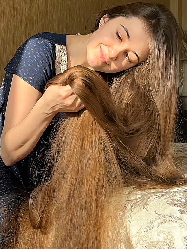 VIDEO - Relaxing hair play 2