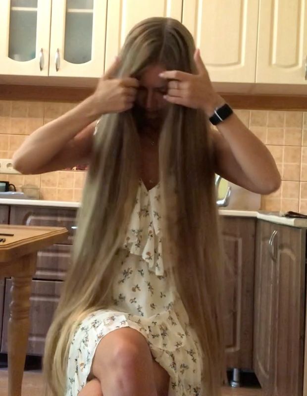 VIDEO - Julia in the kitchen