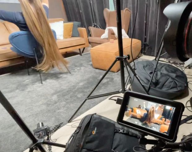 VIDEO - Emilie shoot BTS