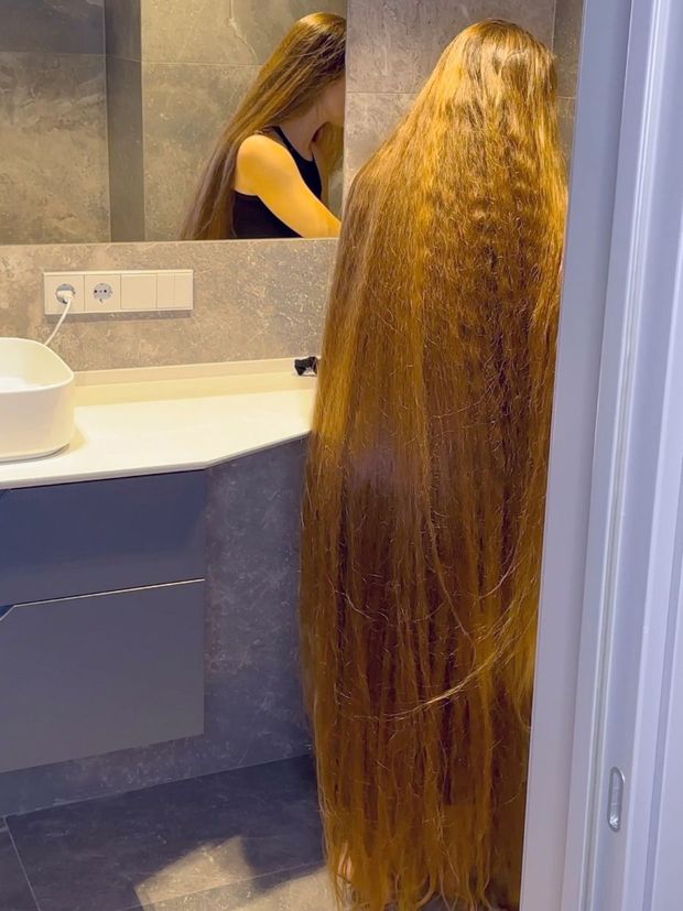 VIDEO - Enormous hair deluxe