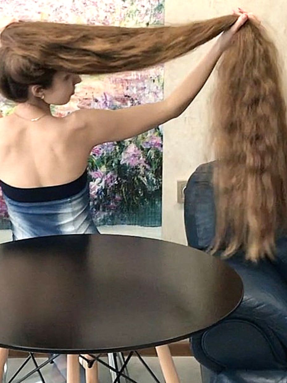 VIDEO - The hair table