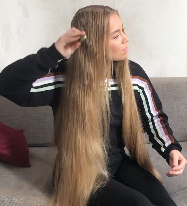 VIDEO - Selma&#x27;s brushing and braiding