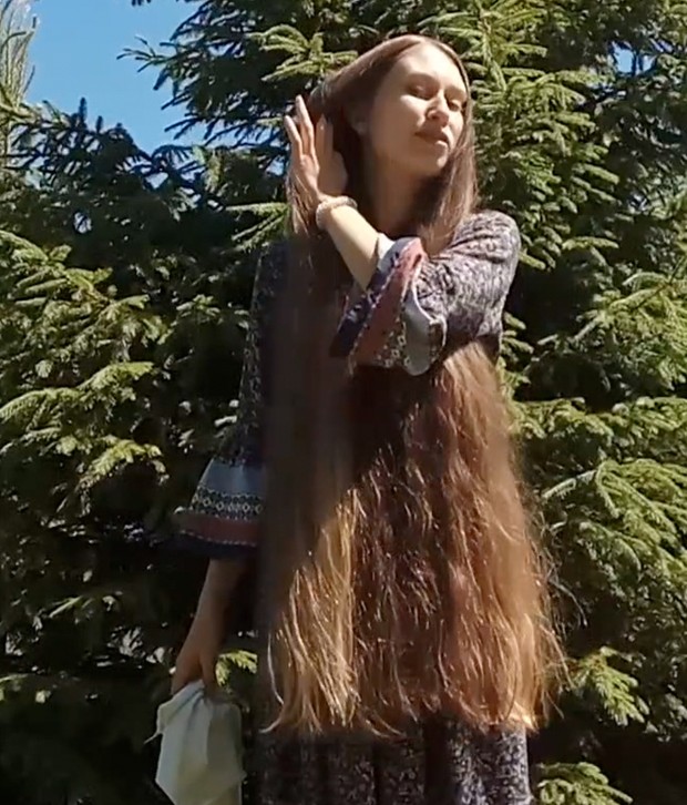 VIDEO - Vera in the sun (part 1)