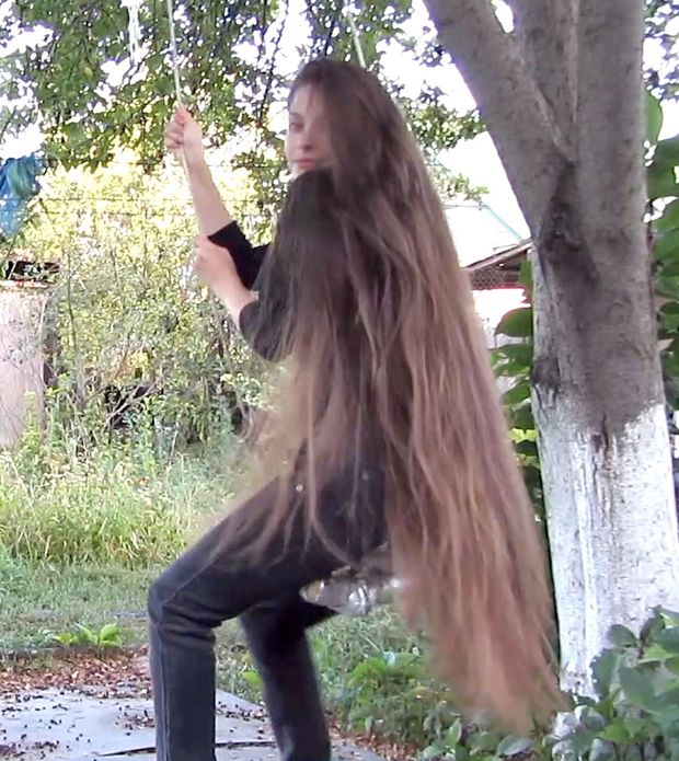 VIDEO - Natalya&#x27;s swing