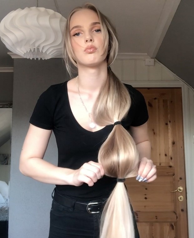VIDEO - Victoria&#x27;s ponytail