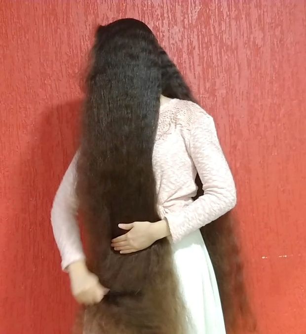 VIDEO - Thick, curly hair